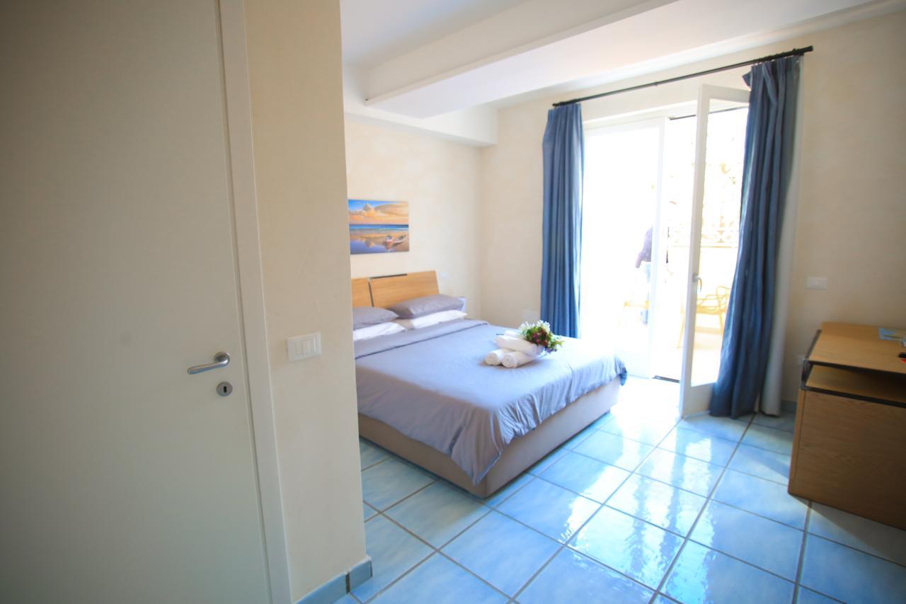 Il Viaggiatore Gaeta Medievale B&B Exterior foto