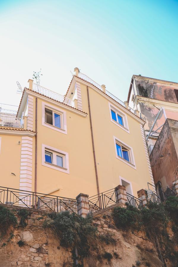 Il Viaggiatore Gaeta Medievale B&B Exterior foto